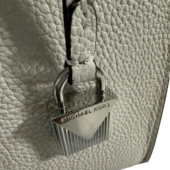 Michael Kors Mercer Medium Pebbled Leather Crossbody Bag in‎ Ivory - Picture 8 of 12